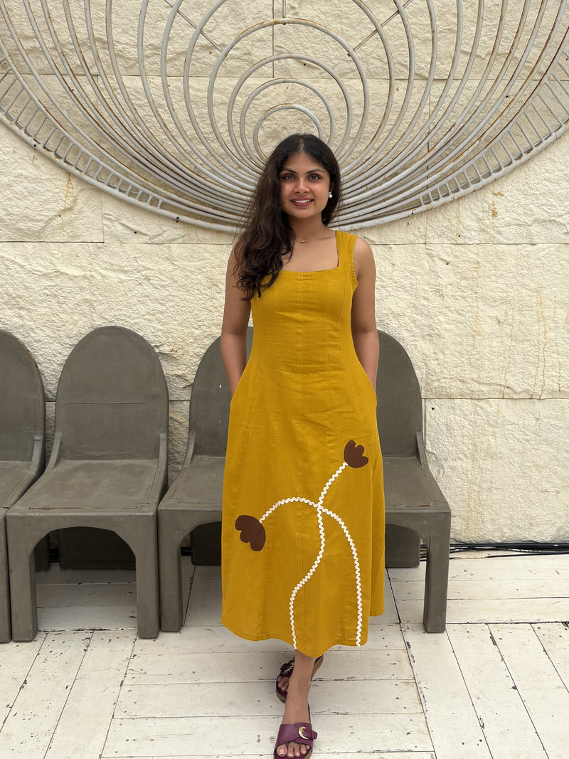 Applique Detailed Sunshine Bloom Dress