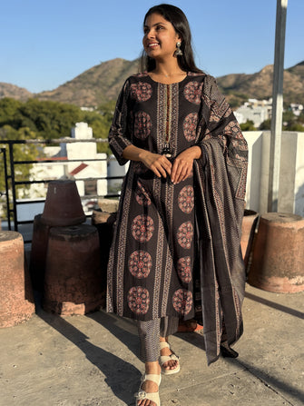 Black Wood Kurta Pant Dupatta