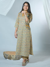 Adweta Sanganeri Hand Block Printed Pocket Styled officewear Kurta detailed with kantha Embroidery