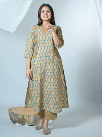 Adweta Sanganeri Hand Block Printed Pocket Styled officewear Kurta detailed with kantha Embroidery