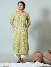Hand Block Printed Cotton Kurta With Ladder Lace Details