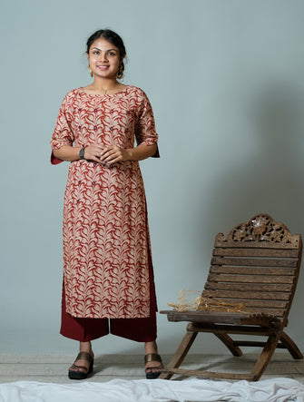 Hand Block Printed Straight Fit Kurta With Mirror Embroidery Details