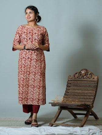 Hand Block Printed Straight Fit Kurta With Mirror Embroidery Details
